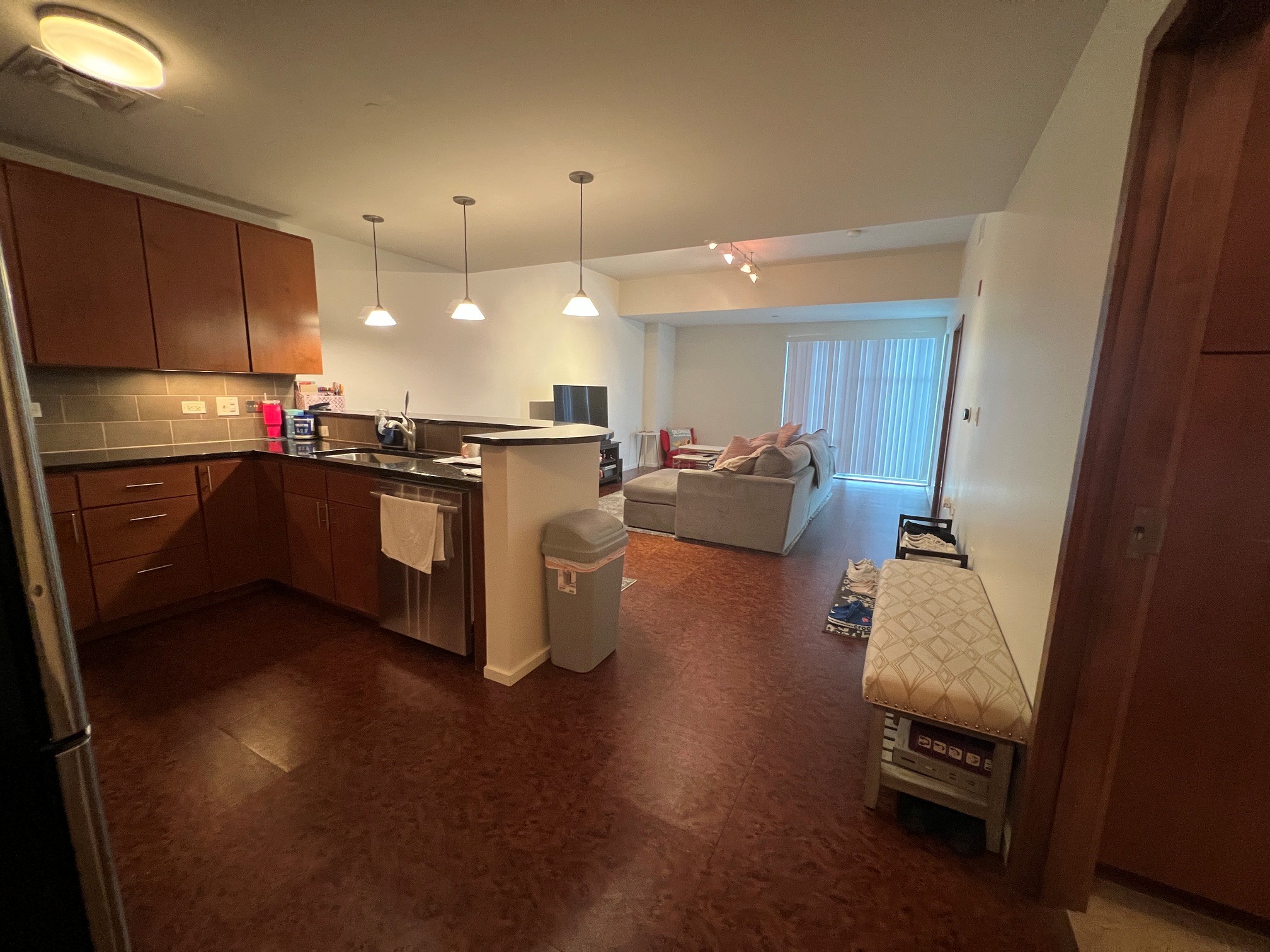 706 Main2